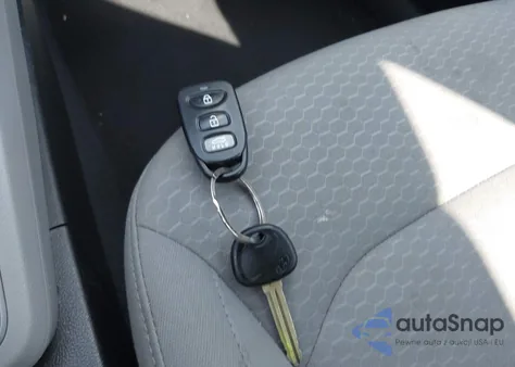 2019 Hyundai Elantra Sel/Value/Limited from USA, damaged, VIN KMHD84LFXKU744083